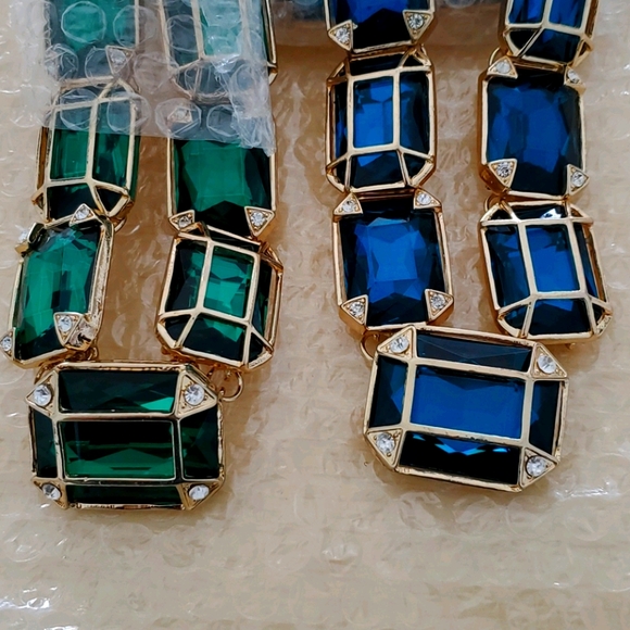 Jewelry - Picture 6 of 8